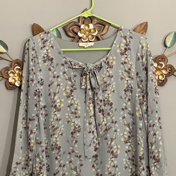 Entro Blue Gray Leaf Print Ruffle Hem Dress Size Small - Picture 2 of 8